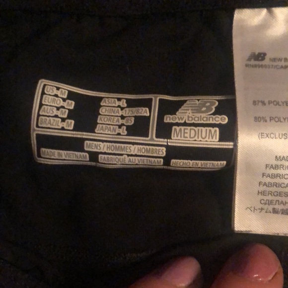 New balance gently used tights - Picture 2 of 3